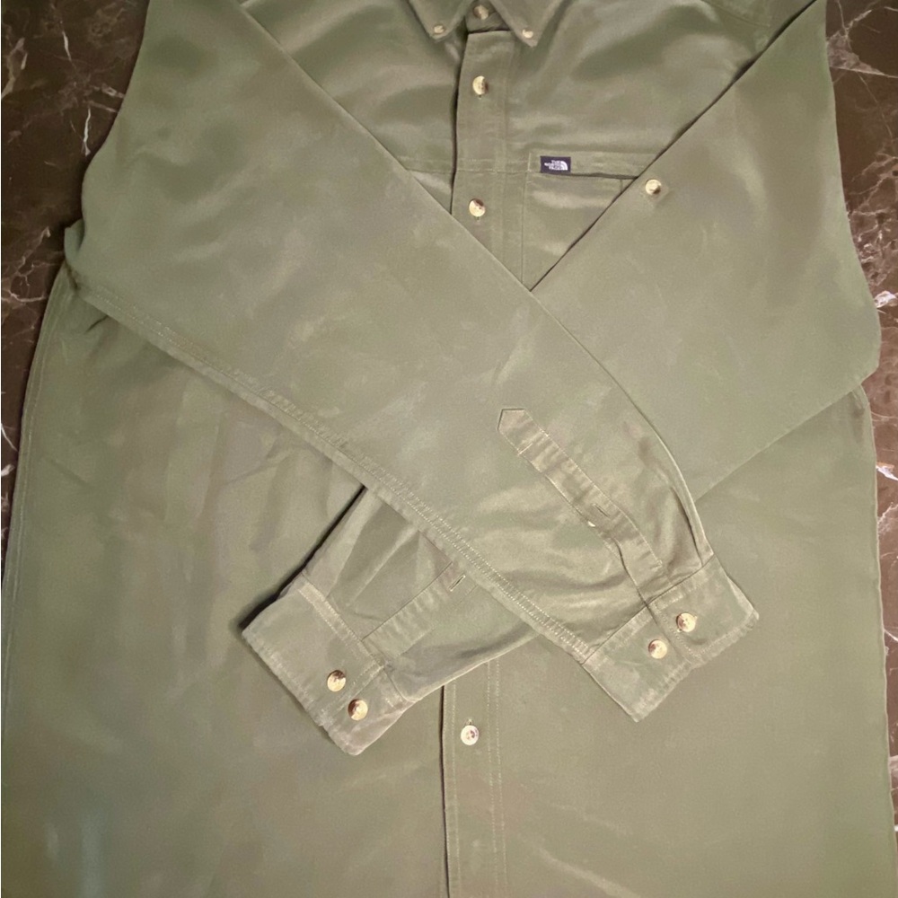The North Face Men’s XL Button Up Shirt Green Outdoor Hiking Fishing Mesh Lined - Picture 8 of 12